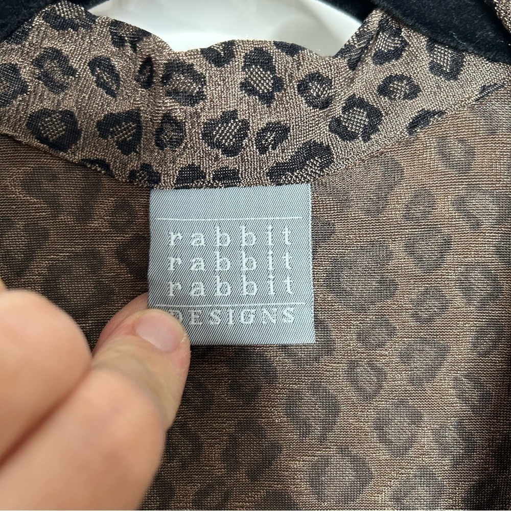 Rabbit Rabbit Women’s 2 Piece Leopard Print Slink… - image 6